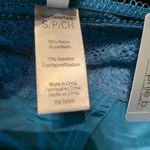 Bundle of 2 beautiful laced panties black & petroleum blue colors US Small NWT - Picture 7 of 8